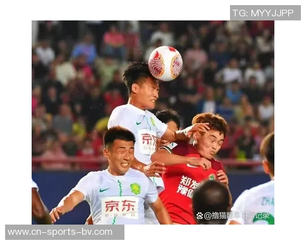 国安主帅解释半场换三人意图在于调整战术以扭转局势