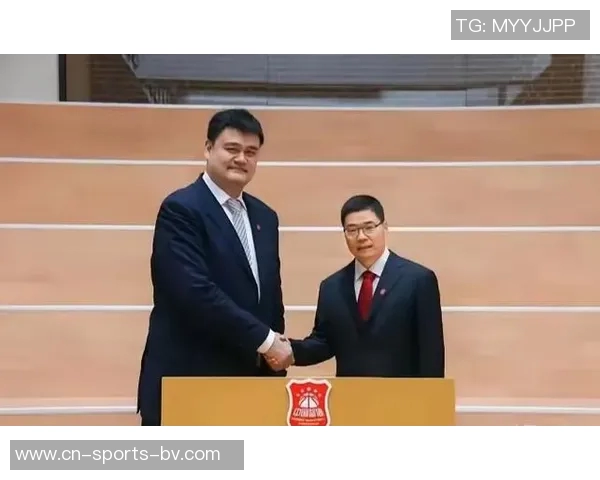 姚明的未来保障由工会守护球员之间如同家人般的支持与关怀 姚明的未来保障由工会守护球员之间如同家人般的支持与关怀