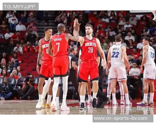 火箭队进攻效率篮板三分命中率均居联盟第一美媒分析球队实力前景